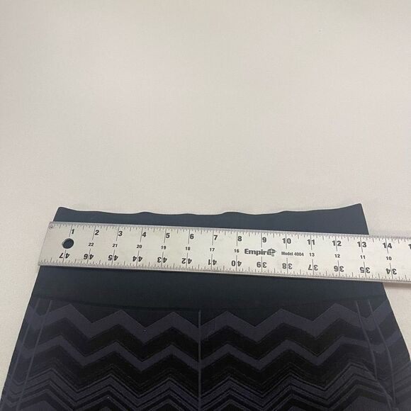 Lululemon Ebb to Street Pants Leggings navy and black chevron Seamless Womens 4 - Picture 3 of 8